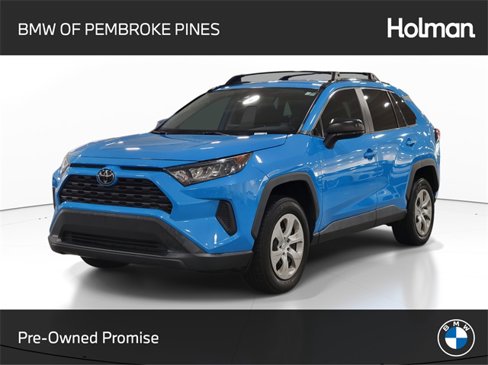 Used 2020 Toyota RAV4 LE image 1