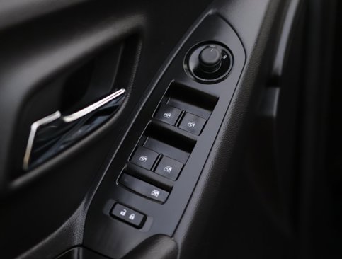 Used 2021 Chevrolet Trax LT image 21