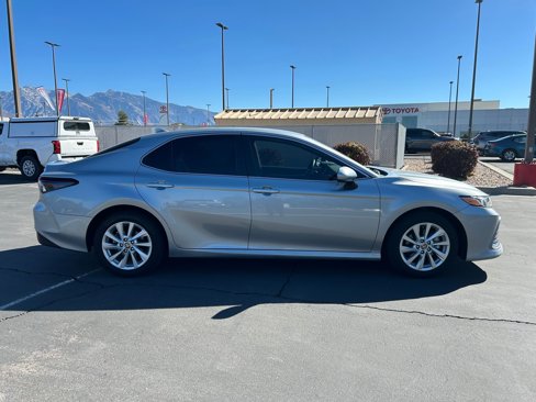 Used 2023 Toyota Camry LE image 6