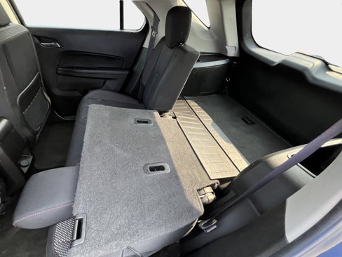 Used 2017 Chevrolet Equinox LT image 12