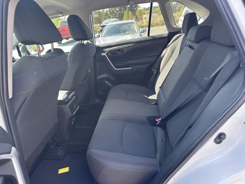Used 2023 Toyota RAV4 LE image 19