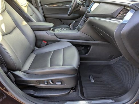 Used 2021 Cadillac XT5 Premium Luxury image 22