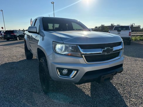 Used 2018 Chevrolet Colorado LT w/ LT Convenience Package image 2