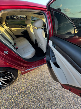 Used 2022 Honda Accord Touring image 13