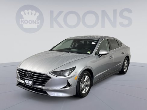 Used 2023 Hyundai Sonata SE image 1