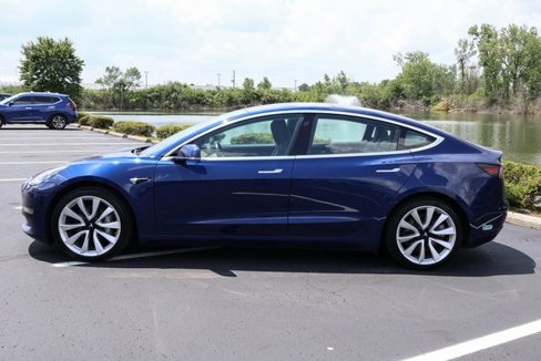 Used 2018 Tesla Model 3 Long Range image 8