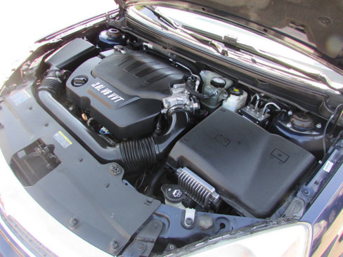 Used 2008 Saturn Aura XR w/ Premium Trim Package image 25
