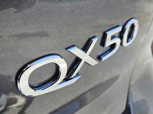 Certified 2024 INFINITI QX50 Luxe w/ Accent Package image 14