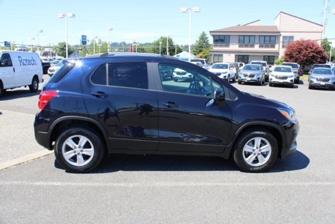 Used 2021 Chevrolet Trax LT w/ Driver Confidence Package image 8