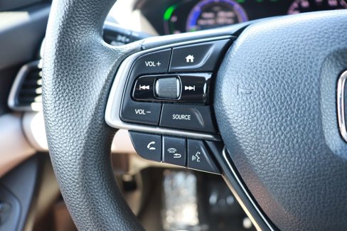 Used 2019 Honda Accord Hybrid image 18