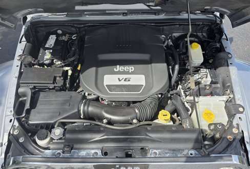 Used 2014 Jeep Wrangler Unlimited Sahara w/ Dual Top Group image 12