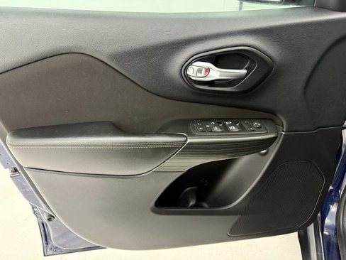 Used 2016 Jeep Cherokee Latitude image 29