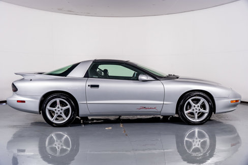 Used 1997 Pontiac Firebird Formula image 6