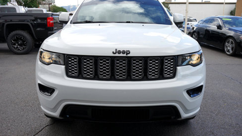 Used 2020 Jeep Grand Cherokee Altitude image 11