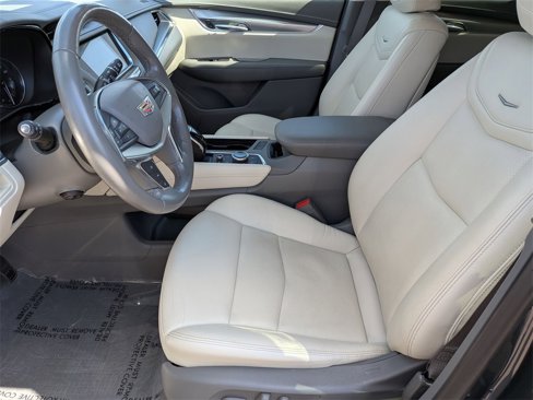 Used 2020 Cadillac XT5 Premium Luxury w/ LPO, Floor Liner Package image 12