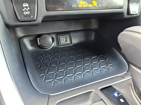 Used 2024 Toyota RAV4 LE image 18