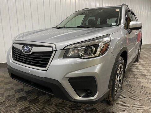 Used 2020 Subaru Forester Premium image 9
