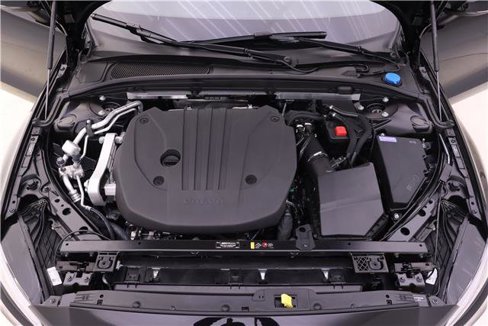 Used 2024 Volvo S60 B5 Plus w/ Protection Package Premier image 9