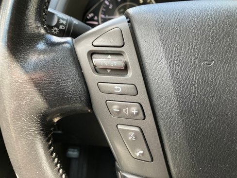 Used 2019 Nissan Armada SV image 21