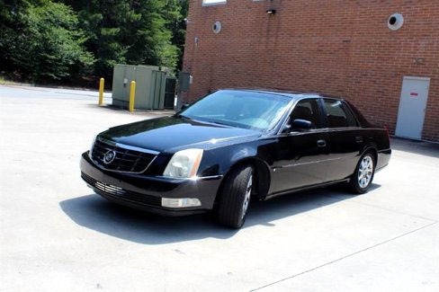 Used 2006 Cadillac DTS Performance image 2