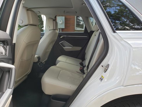 Used 2024 Audi Q3 2.0T Premium w/ Convenience Package image 25