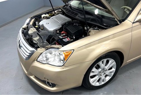 Used 2010 Toyota Avalon image 18
