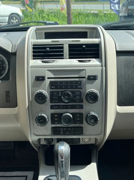 Used 2008 Ford Escape 2WD Hybrid image 17