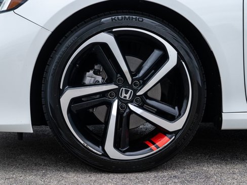 Used 2022 Honda Accord Sport image 9