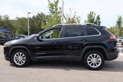 Used 2019 Jeep Cherokee Latitude w/ Popular Appearance Group image 4