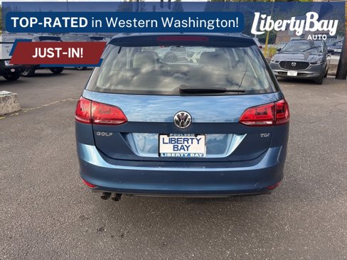 Used 2015 Volkswagen Golf SE image 4