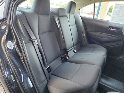 Used 2021 Toyota Corolla LE image 24