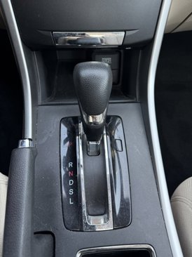 Used 2015 Honda Accord EX image 24
