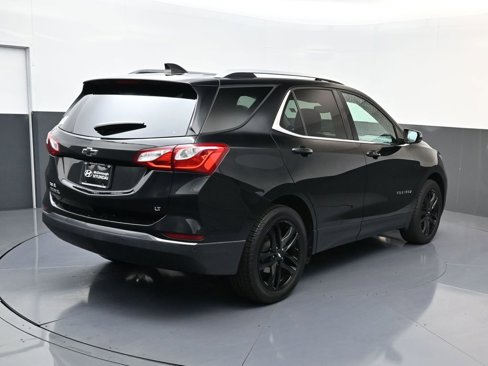 Used 2020 Chevrolet Equinox LT w/ Midnight Edition image 3