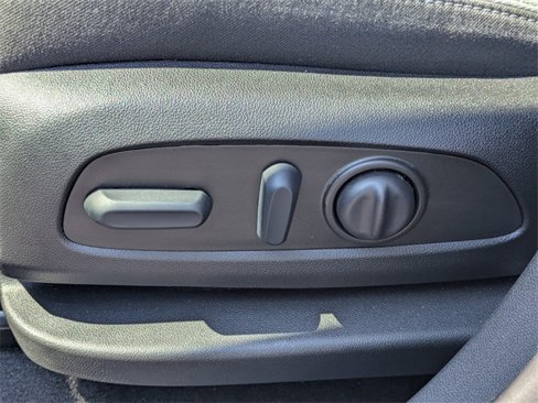 Used 2023 Chevrolet Equinox LS w/ LS Convenience Package image 22