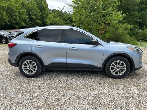 Used 2022 Ford Escape SE image 10