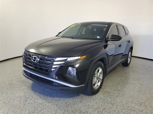 Used 2022 Hyundai Tucson SE image 2