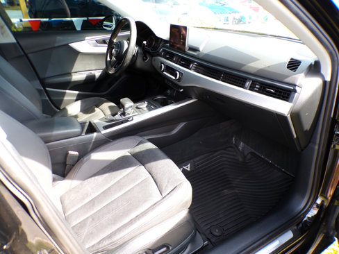 Used 2017 Audi A4 2.0T Premium image 20