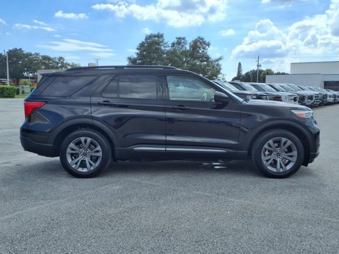 Used 2021 Ford Explorer XLT w/ XLT Sport Appearance Package image 8