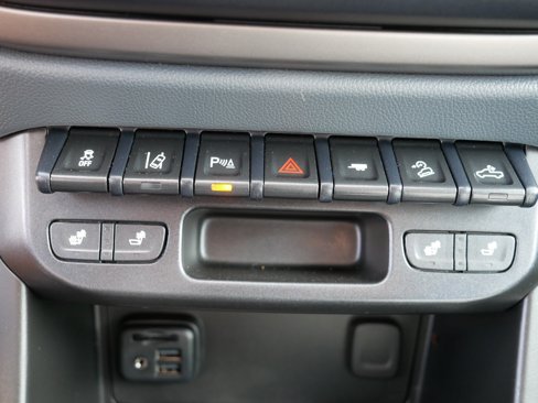 Used 2021 Chevrolet Colorado Z71 w/ LPO, Tonneau and Step Package image 31