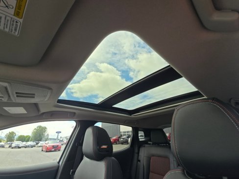 New 2025 Nissan Kicks SR w/ SR Premium Package image 23
