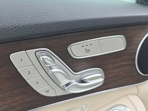 Used 2021 Mercedes-Benz C 300 Sedan image 25