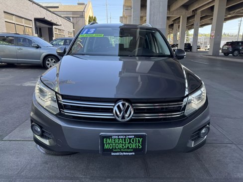 Used 2013 Volkswagen Tiguan S image 2