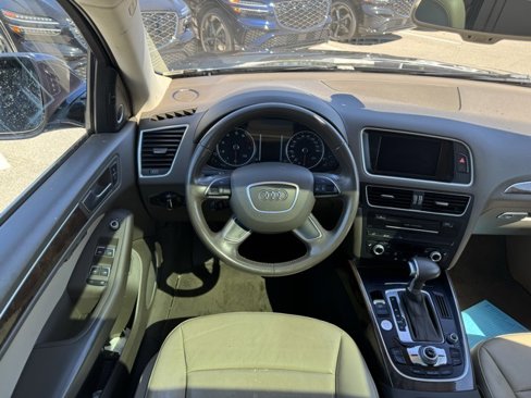 Used 2017 Audi Q5 2.0T Premium Plus w/ Technology Package image 9