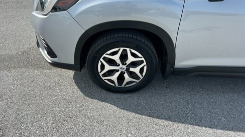 Used 2022 Subaru Forester Premium image 10