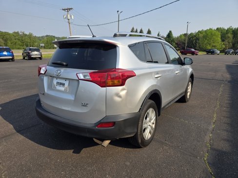 Used 2015 Toyota RAV4 LE image 27