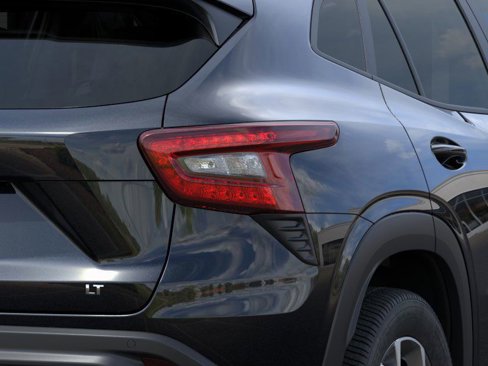 New 2025 Chevrolet Trax LT w/ Driver Confidence Package image 11