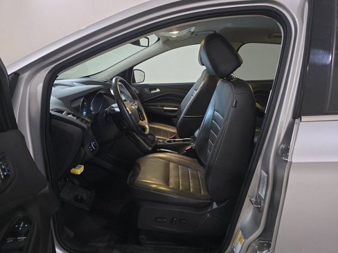 Used 2016 Ford Escape Titanium image 5