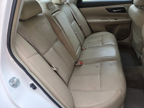 Used 2013 Nissan Altima 2.5 SL w/ Technology Pkg image 11