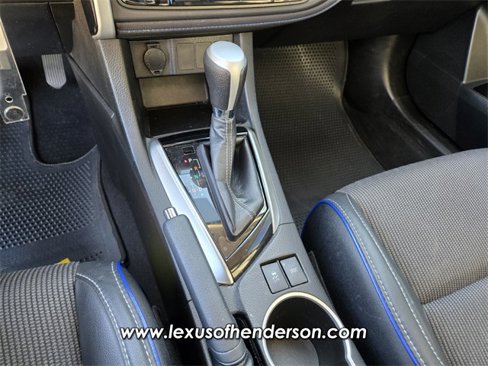 Used 2018 Toyota Corolla L image 26