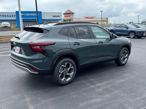 New 2025 Chevrolet Trax LT w/ Sunroof Package image 3